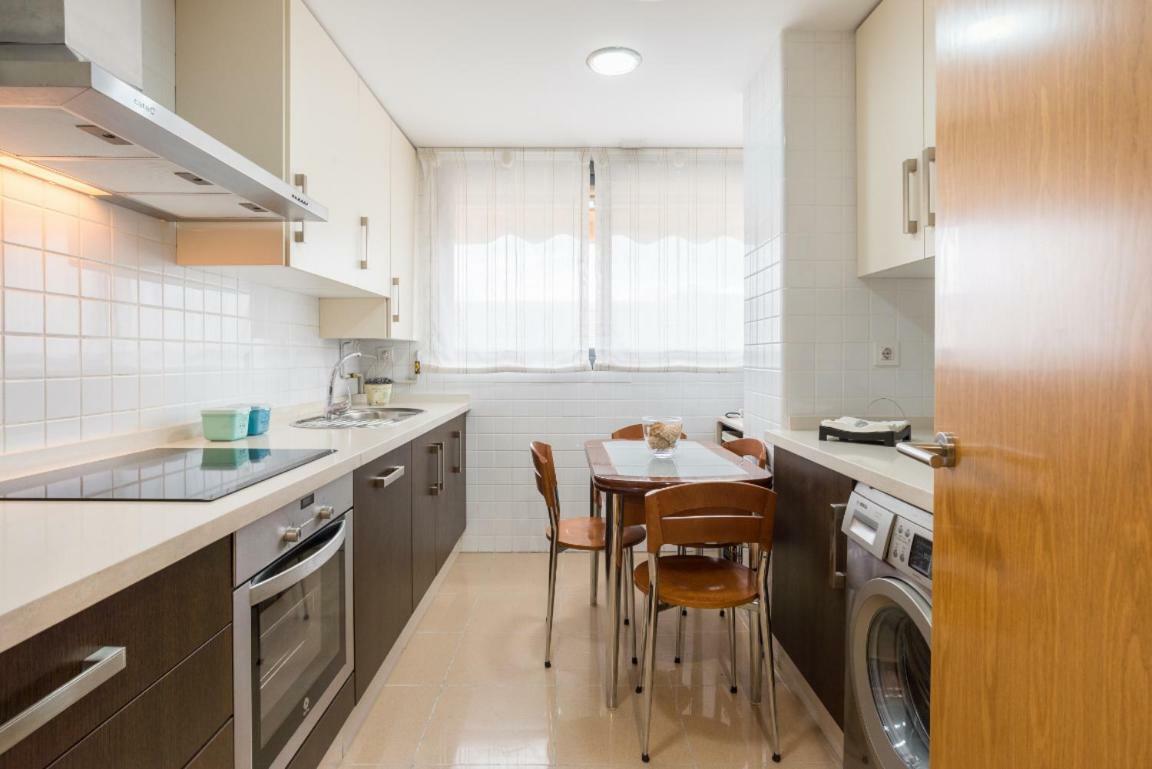 Keywise Perfect Location Next To Maria Zambrano Station, , ,pool And Free Parking * Málaga