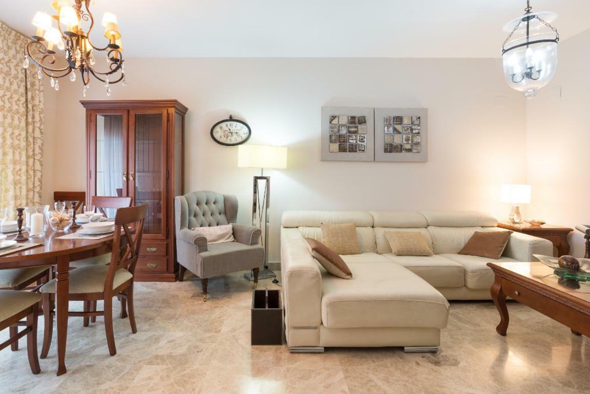 Keywise Perfect Location Next To Maria Zambrano Station, , ,pool And Free Parking