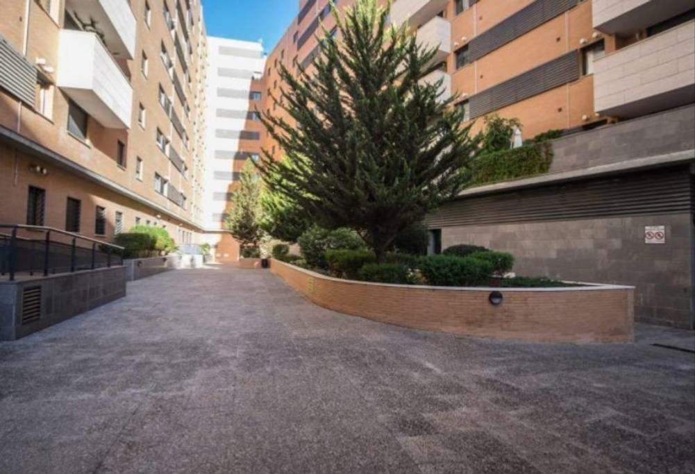 Keywise Perfect Location Next To Maria Zambrano Station, , ,pool And Free Parking Apartamento