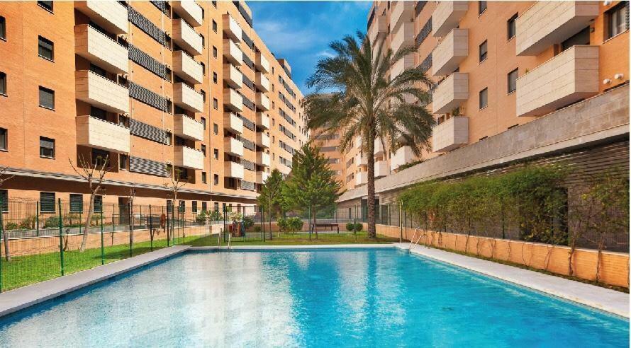 Keywise Perfect Location Next To Maria Zambrano Station, , ,pool And Free Parking *