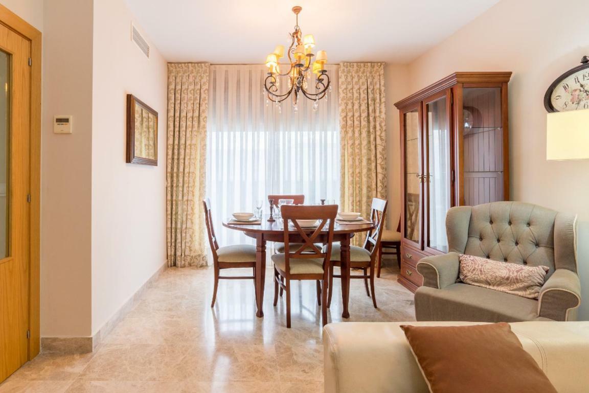 Keywise Perfect Location Next To Maria Zambrano Station, , ,pool And Free Parking * Málaga